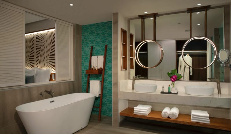 Preferred Club Master Suite Rooftop, Bathroom